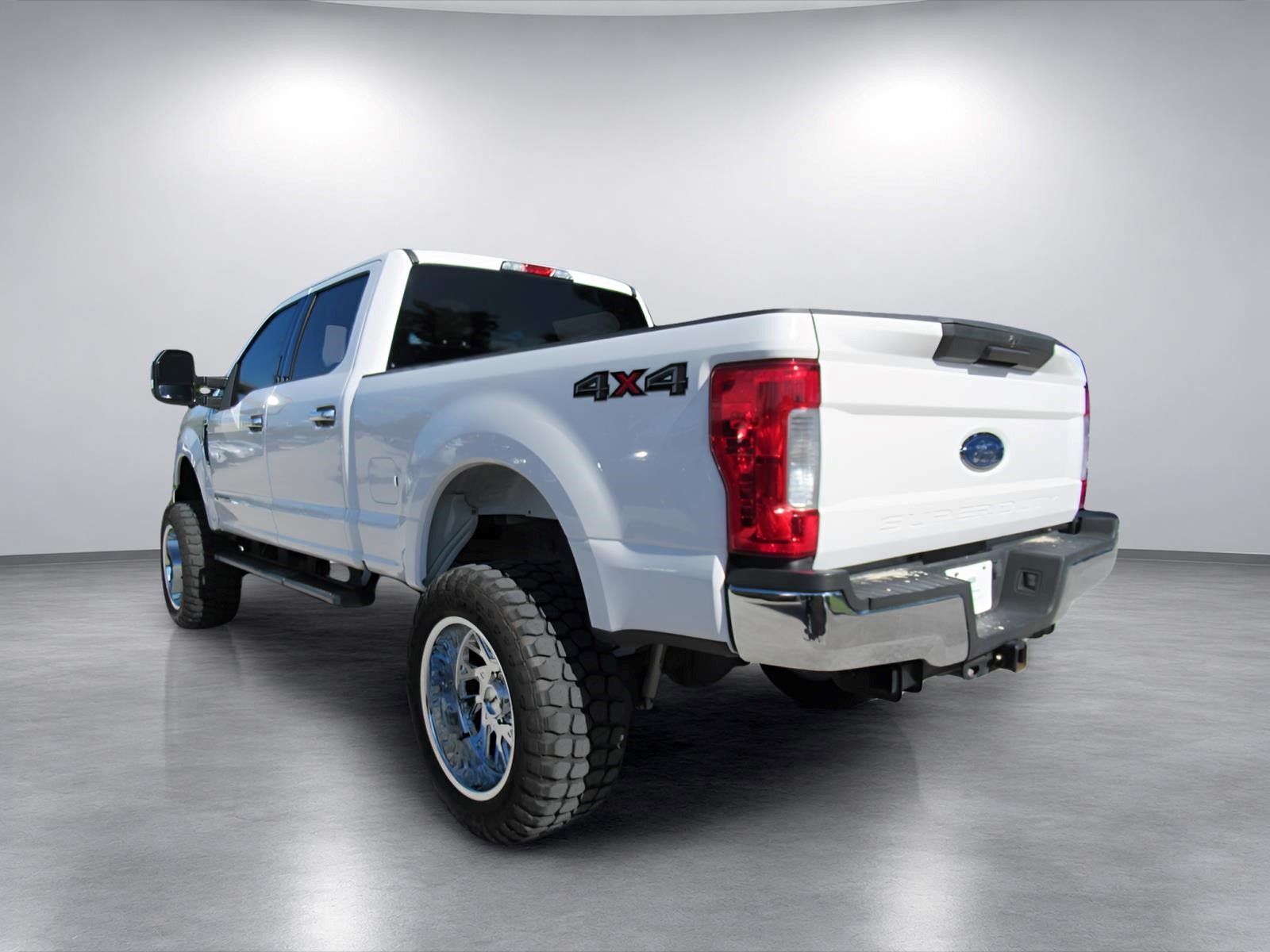 Used 2019 Ford F250 XLT AWD/4WD image 5