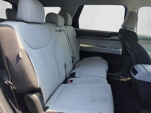 Used 2025 Hyundai Palisade SE FWD image 28