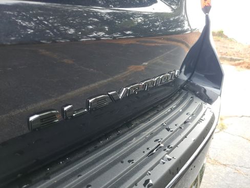 New 2026 GMC Yukon Elevation image 6