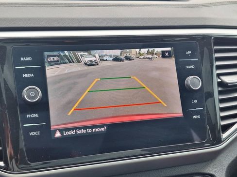 Used 2023 Volkswagen Atlas SE image 21