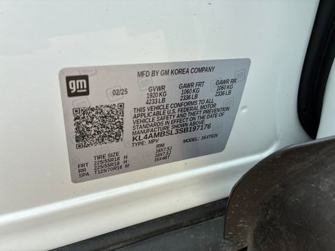 Used 2025 Buick Encore GX Preferred FWD image 28