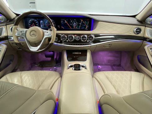 Used 2018 Mercedes-Benz Maybach S 560 4MATIC image 28