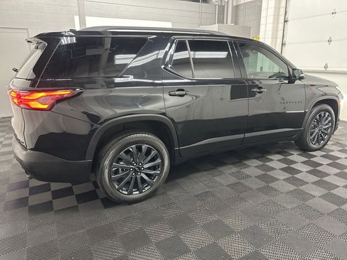 Used 2023 Chevrolet Traverse RS image 10