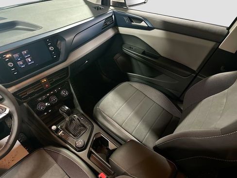 Used 2023 Volkswagen Taos SE image 23