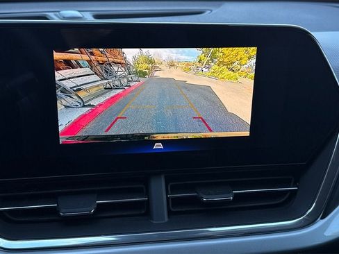 New 2026 Chevrolet Trax LT image 19