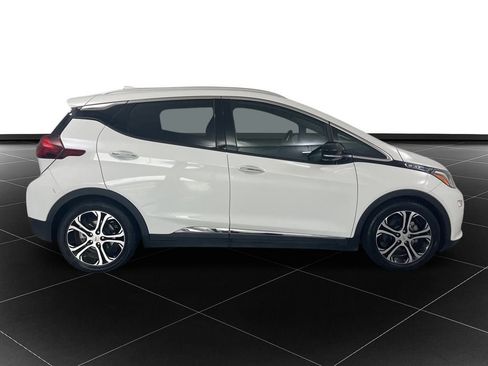 Used 2018 Chevrolet Bolt Premier w/ Driver Confidence II Package image 6