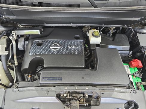 Used 2014 Nissan Pathfinder SV AWD/4WD image 29
