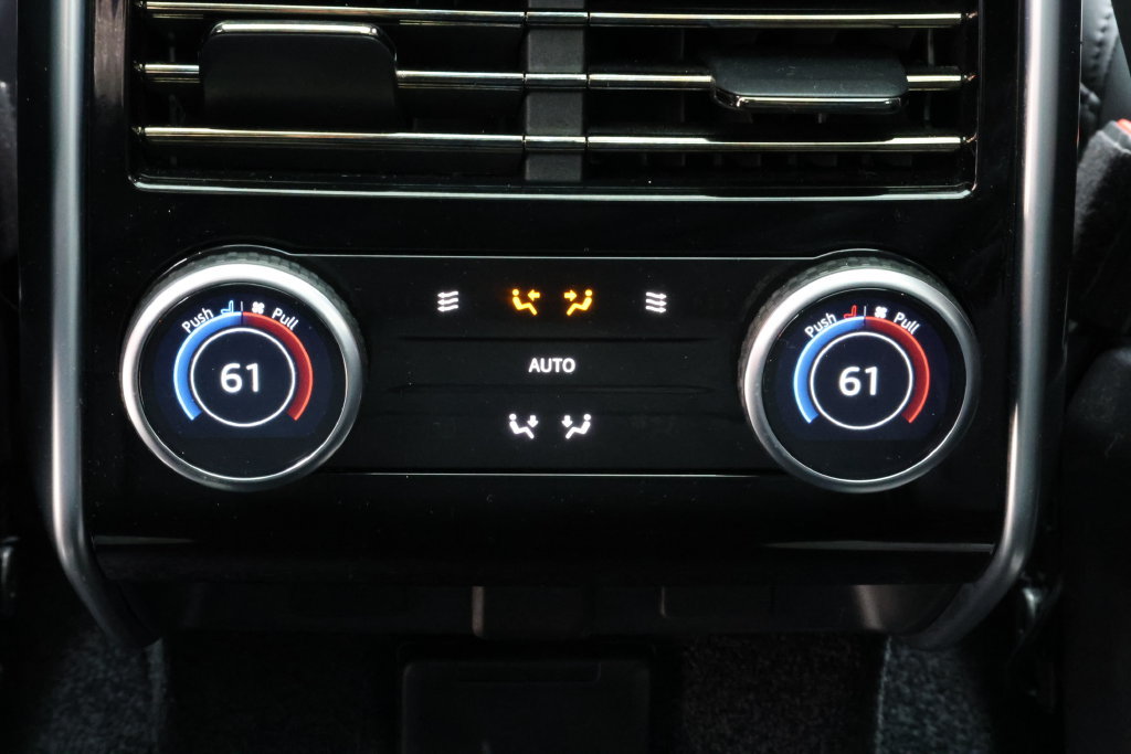 Used 2024 Land Rover Range Rover SE AWD/4WD image 35