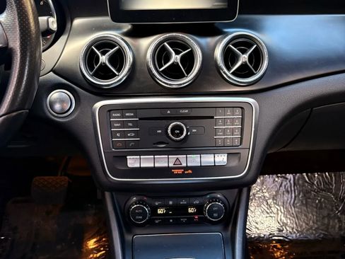 Used 2018 Mercedes-Benz CLA 250 4MATIC image 26