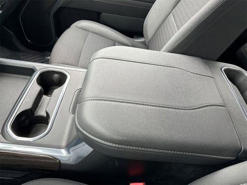 Used 2024 Chevrolet Silverado 2500 LT image 21