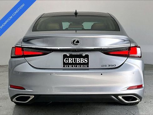 Used 2024 Lexus ES 350 Ultra Luxury w/ Accessory Package (Z2) image 7