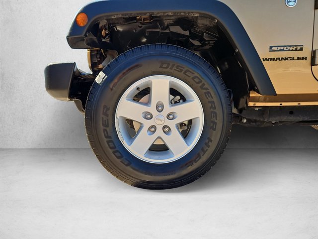 Used 2015 Jeep Wrangler Sport w/ Quick Order Package 24S AWD/4WD image 22