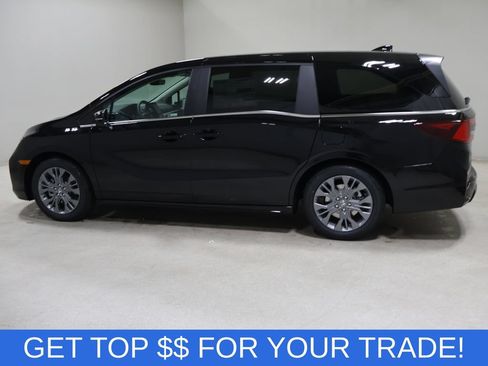 New 2026 Honda Odyssey Touring image 4