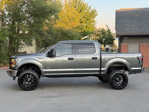 Used 2016 Ford F150 XLT image 4