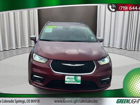 Used 2021 Chrysler Pacifica Limited w/ Premium & Safety Sphere Group AWD/4WD image 8