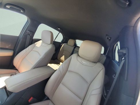 Used 2025 Cadillac XT4 Premium Luxury image 28