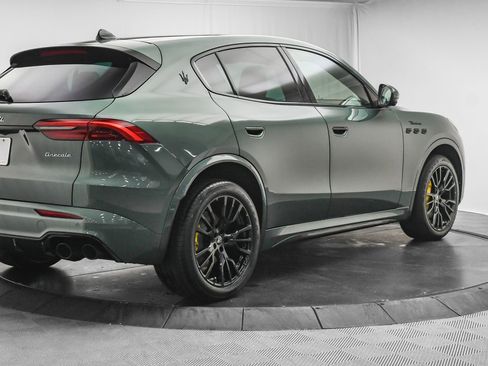 New 2025 Maserati Grecale Modena image 9