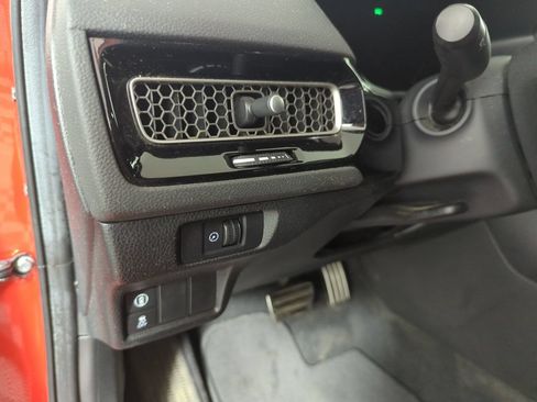 Used 2024 Honda Civic Sport image 26