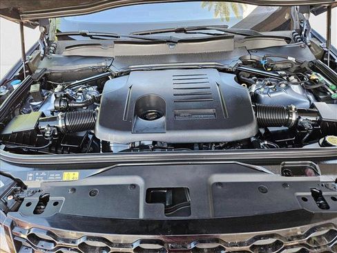 Used 2023 Land Rover Discovery HSE R-Dynamic image 22