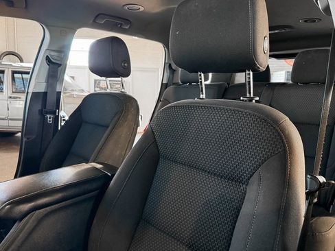 Used 2020 GMC Acadia SLE w/ LPO, Floor Liner Package image 33