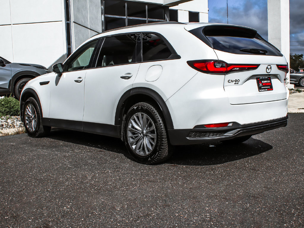 Used 2024 MAZDA CX-90 3.3 Turbo w/ Preferred Plus AWD/4WD image 4