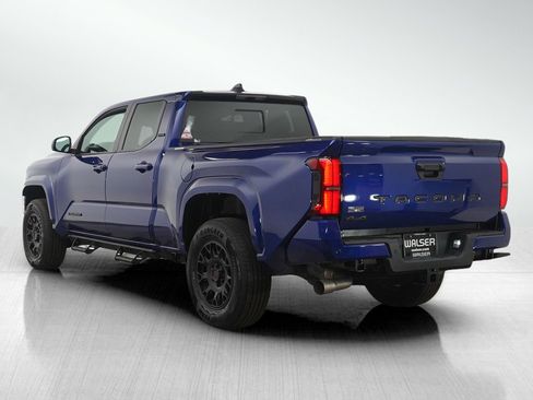 Used 2025 Toyota Tacoma SR5 image 3