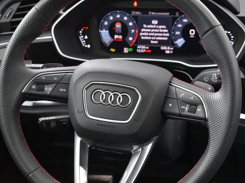 Used 2025 Audi Q3 2.0T Premium Plus w/ Premium Plus Package AWD/4WD image 14