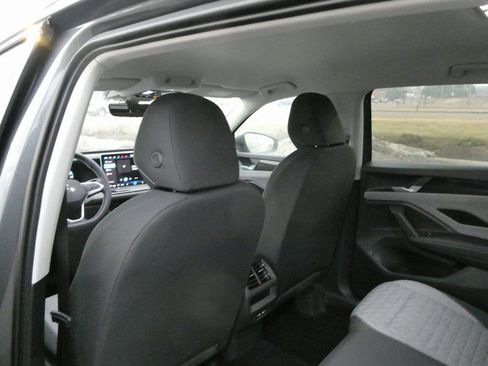 New 2026 Volkswagen Tiguan S AWD/4WD image 32