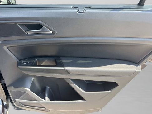 Used 2021 Volkswagen Atlas SE FWD image 18