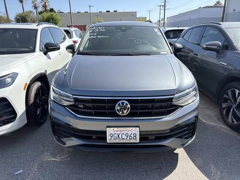 Used 2023 Volkswagen Tiguan SE R-Line FWD image 2
