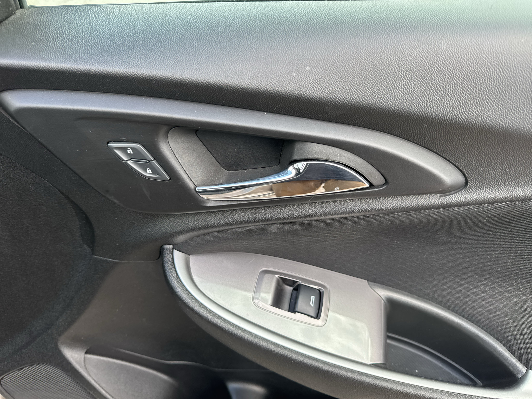 Used 2024 Chevrolet Malibu LT FWD image 15