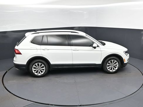 Used 2018 Volkswagen Tiguan SE FWD image 36