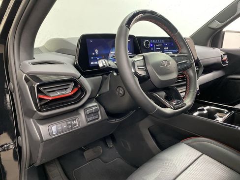 Used 2024 Chevrolet Silverado EV RST image 2