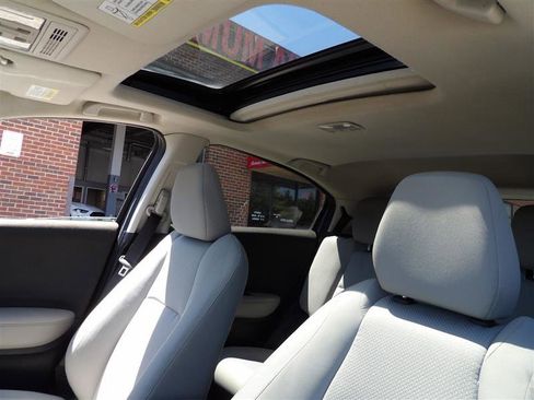 Used 2019 Honda HR-V EX image 22