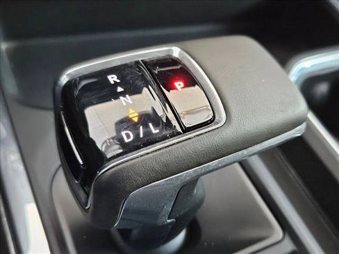Used 2023 Chevrolet Silverado 1500 LTZ AWD/4WD image 22