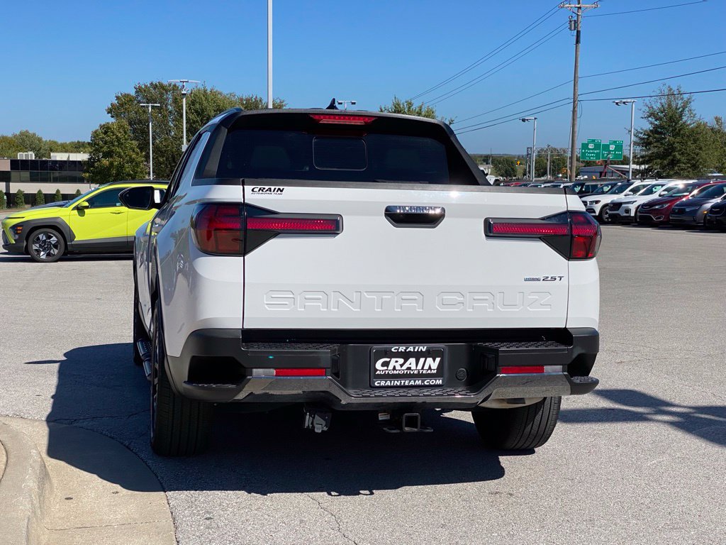 Used 2025 Hyundai Santa Cruz Limited AWD/4WD image 5