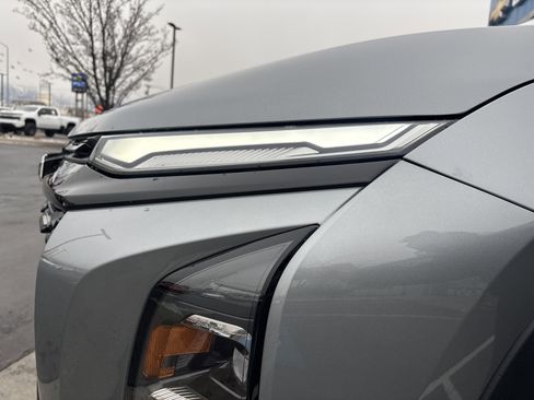 New 2026 Chevrolet Equinox LT w/ Convenience Package II image 11