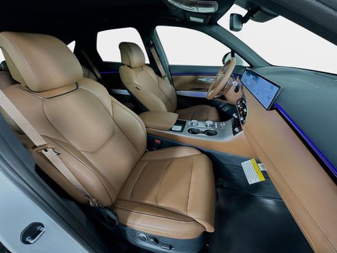 New 2026 Genesis GV70 2.5T Advanced image 30