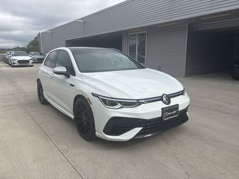 Used 2024 Volkswagen Golf R image 3