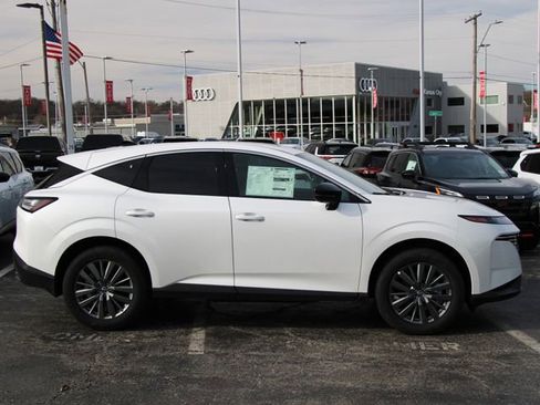 New 2026 Nissan Murano SL image 10