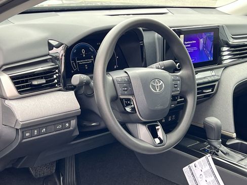 New 2026 Toyota Camry LE image 11