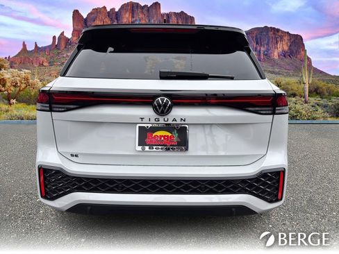 New 2026 Volkswagen Tiguan SE R-Line image 6