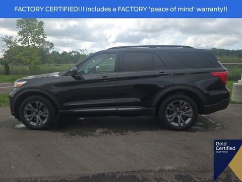 Used 2024 Ford Explorer XLT w/ Equipment Group 202A AWD/4WD image 20