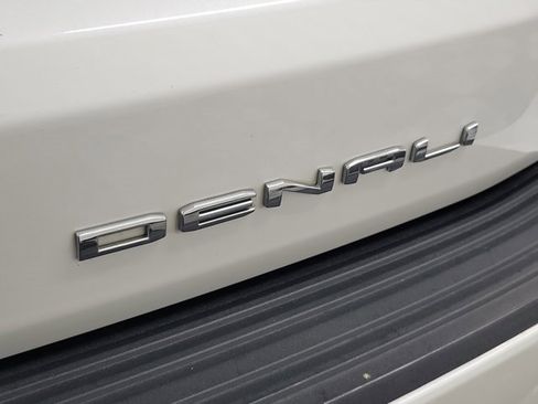 Used 2021 GMC Yukon Denali w/ Denali Ultimate Package image 8