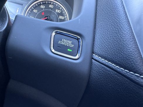 Used 2023 GMC Acadia SLE w/ Driver Convenience Package image 23