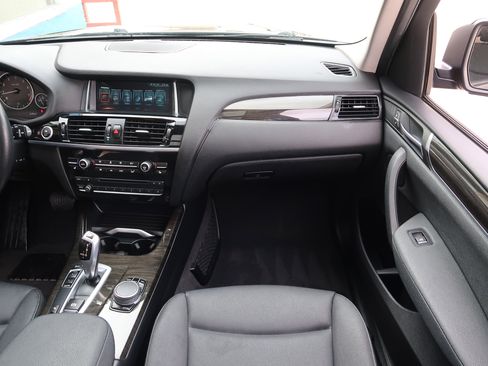 Used 2017 BMW X3 sDrive28i image 15