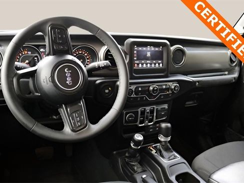 Used 2023 Jeep Gladiator Willys image 13