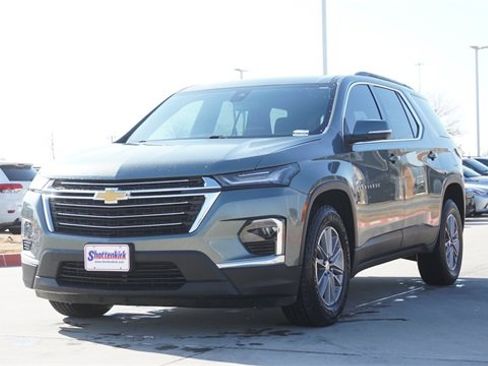 Used 2022 Chevrolet Traverse LT w/ LPO, Cargo Package image 3
