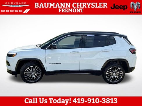 Used 2023 Jeep Compass Limited w/ Elite Group AWD/4WD image 3