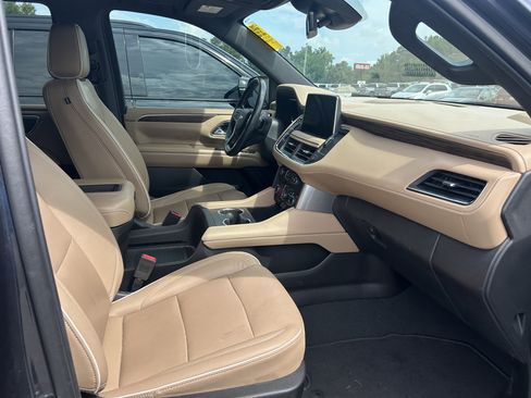 Used 2023 Chevrolet Tahoe Premier AWD/4WD image 4